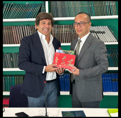 La mostra “La Casa del Guanto” ora interessa anche la Cina